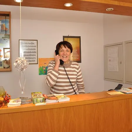 林登霍夫膳食公寓酒店 招待所